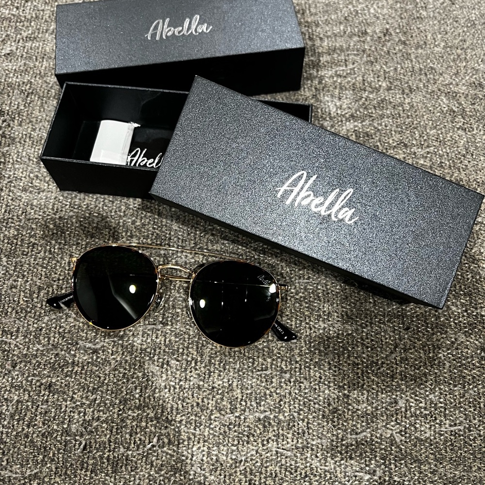 Aviator sunglasses